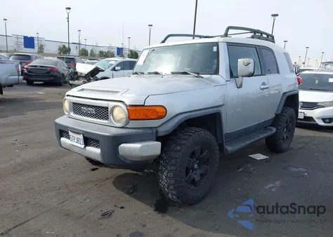 2007 Toyota Fj Cruiser z USA, uszkodzony, nr VIN JTEBU11F97003006
